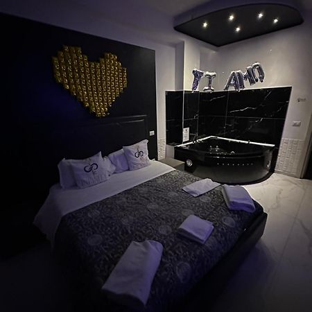 Infinity Suite Acerra Exterior photo